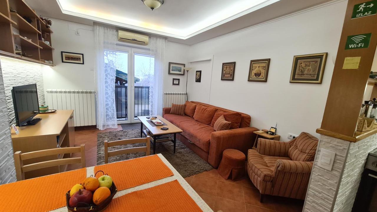 Apartment Akacija Gardens 贝尔格莱德 外观 照片