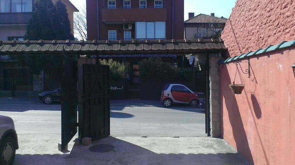 Apartment Akacija Gardens 贝尔格莱德 外观 照片